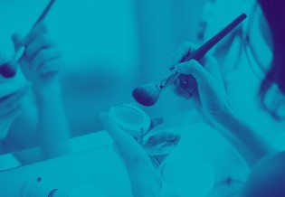 HometesterClub: Gesichts-Make-Up sucht Testpersonen