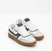 Sneaker im Retrolook