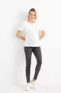 reduzierte Damenmode